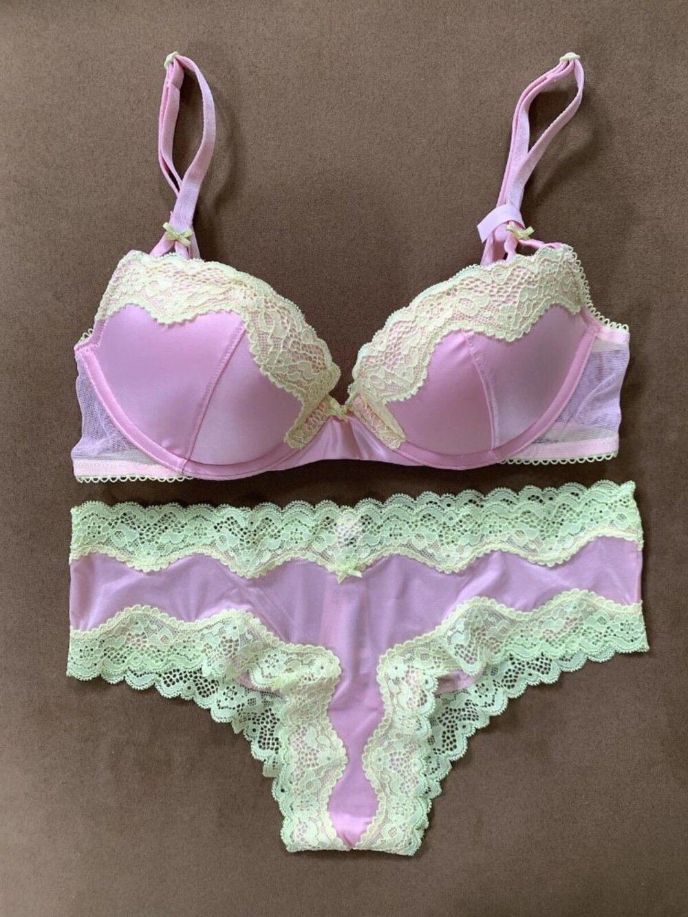 NEW Victoria's Secret Tease Push Up Bra & Panty Set Pink Yellow 2 L Panties